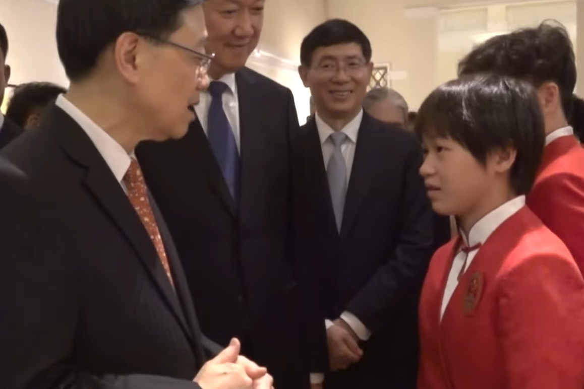 全红婵：从青训到世界冠军的跳水之路