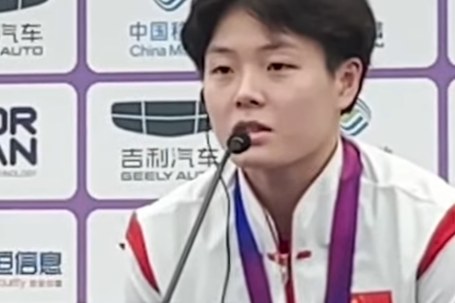 昌雅妮的装备哲学：泳衣与毛巾里的细节讲究